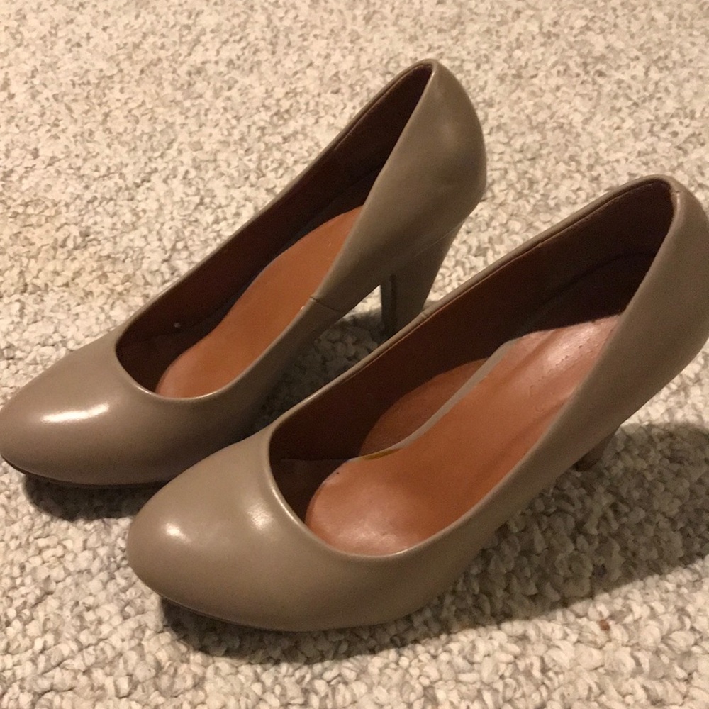 Taupe heels